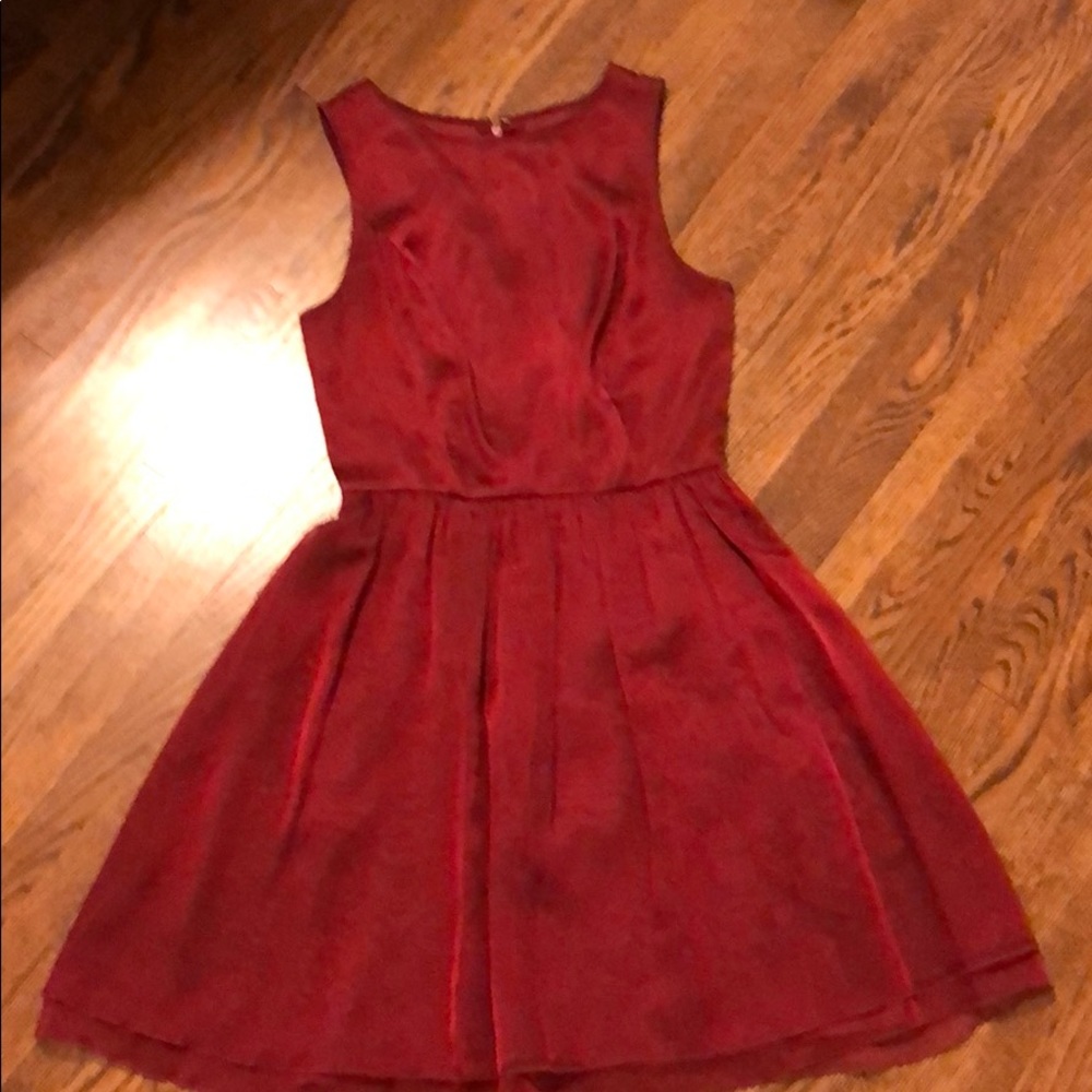 Kenzie Maroon Shift Dress